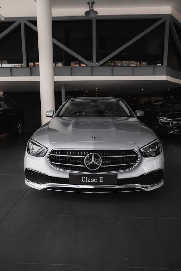 Is There an Optimal Engine Oil Type for High-Mileage Mercedes-Benz C-Class?